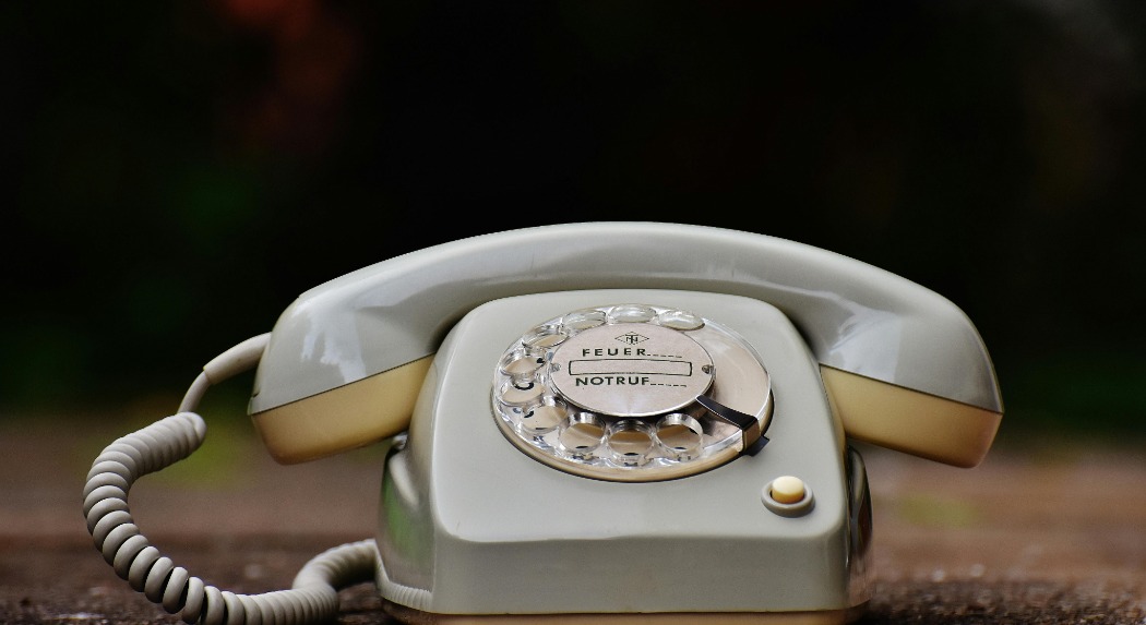 NMHH: egyre inkább visszaszorulnak a hagyományos kommunikációs eszközök