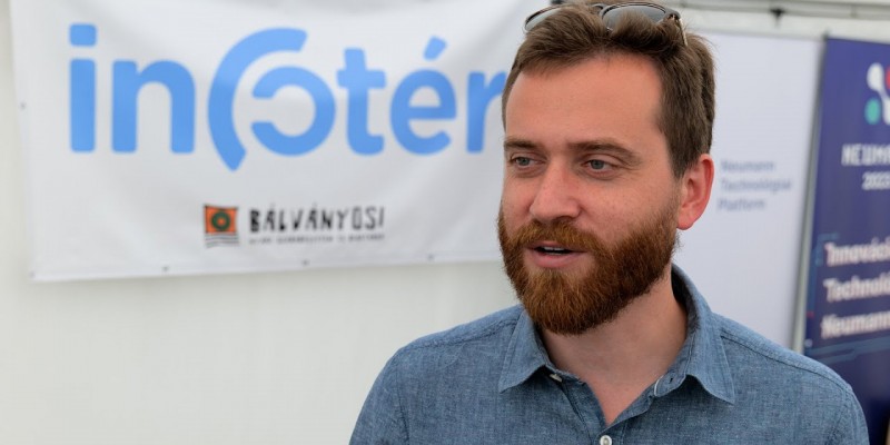 A kisebbségek és az otthonosság joga – interjú Bethlendi Andrással