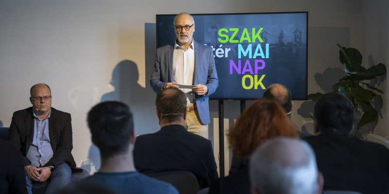 Bencze György – köszöntő az Infotér Szakmai Napján